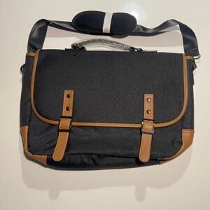 Ashbury Sonder - Messenger Bag - Laptop Bag - NEW - 521121